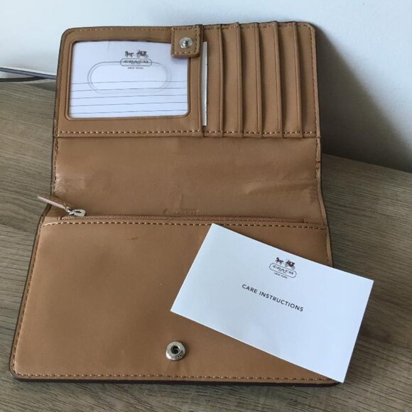 Vintage Coach Color Block Dylan Mini Crossbody Wallet Bag with Turn Lock Closure - Picture 4 of 4